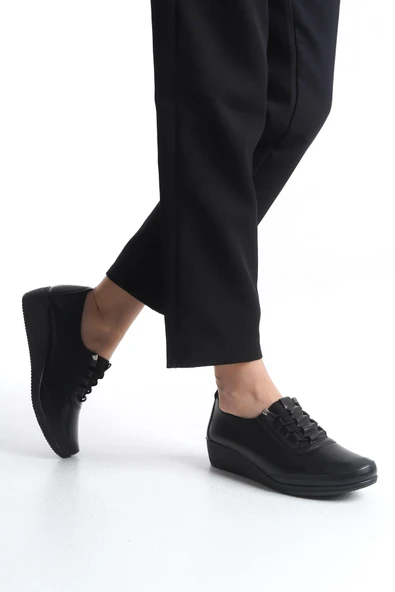 Kadın Dolgu Topuk Ayakkabı Comfort Taban Ortopedik Tam Kalıp Günlük Ayakkabı - Resim 2