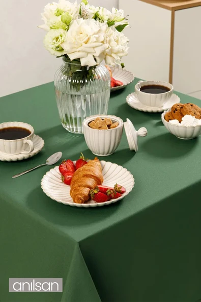 Yeşil Leke Tutmaz Masa Örtüsü – Dayanıklı ve Kolay Temizlenebilir Şık Masa Örtüsü Seçenekleri - 2