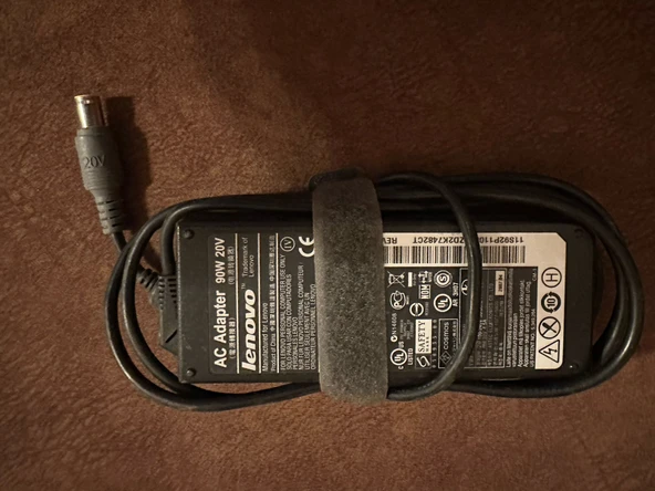 Lenovo Ibm Lenovo 42T4425 20V 4.5A 90W Laptop Adaptörü Şarj Cihazı 2.EL KULLANILMIŞ ürün görseli 1