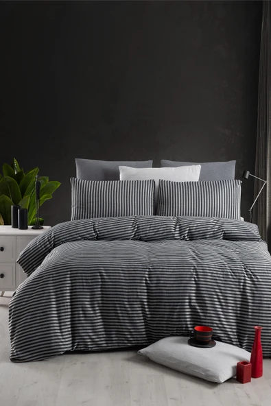 Çift Kişilik Nevresim Seti - Siyah (Çarşafsız)