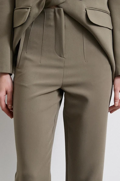 Önü Pensli Skinny Kumaş Pantolon Haki - Resim 6