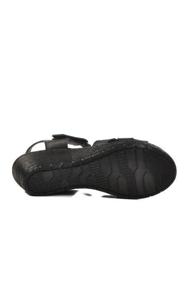 Aspor Siyah Dolgu Taban Kadın Sandalet - 5