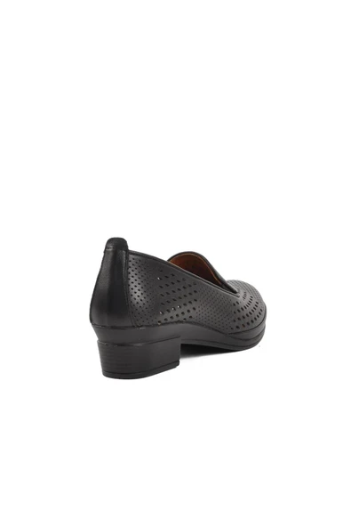 Aspor Siyah Hakiki Deri Ortopedik Kadın Düz Rahat Günlük Ayakkabı - Resim 4