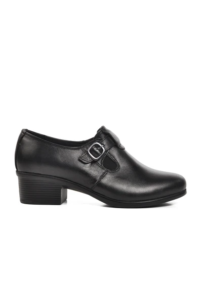 Aspor Siyah Kadın Topuklu Klasik Ayakkabı ürün görseli