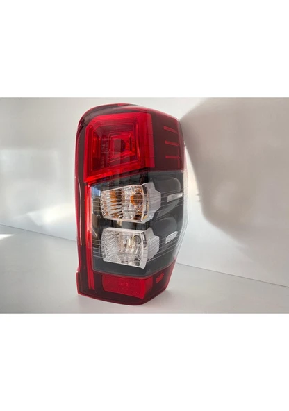 Mitsubishi L200 Stop Lambası SAĞ YOLCU TARAF LEDSİZ 2019-SONRASI