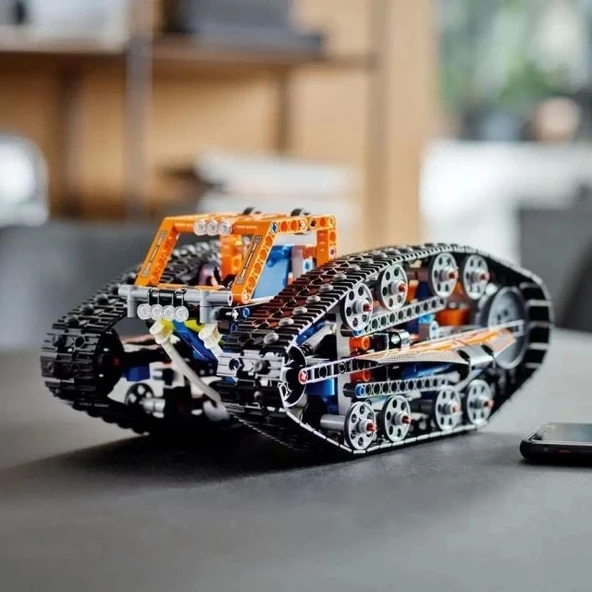 LEGO Technic Dönüşüm Aracı 42140 Model Yapı Seti - 8