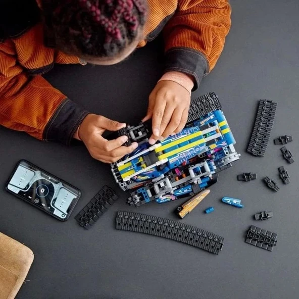 LEGO Technic Dönüşüm Aracı 42140 Model Yapı Seti - 7