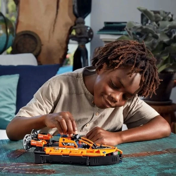 LEGO Technic Rescue Hovercraft 42120 Model Yapı Seti - 3