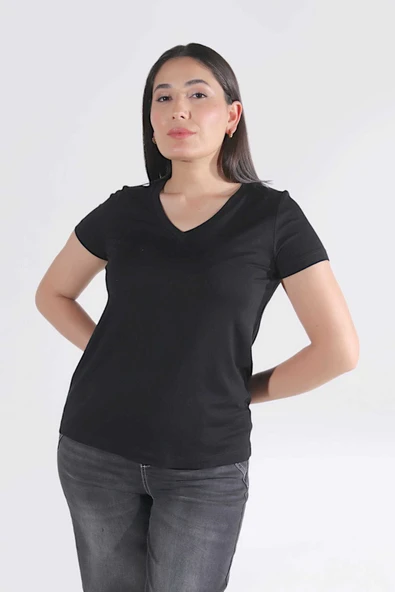 Tolga Saraçoğlu Kadın V Yaka Kısa Kol Minimalist T-Shirt