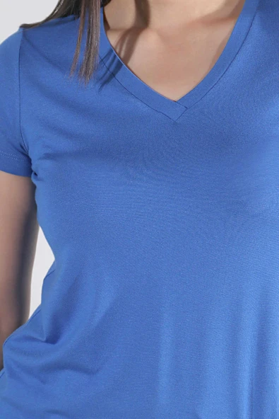 Tolga Saraçoğlu Kadın V Yaka Kısa Kol Minimalist T-Shirt - 10