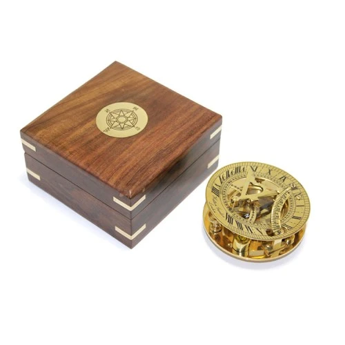 Ahşap Kutulu Pirinç Güneş Saati Ve Pusula Modeli ürün görseli