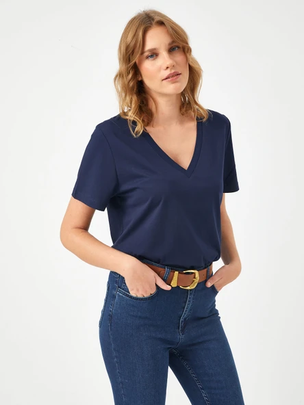 Faik Sönmez Minimalist V Yaka Kısa Kol Kadın T-Shirt - Günlük Şıklık