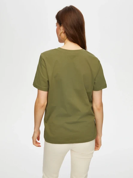 Faik Sönmez Oversize V Yaka Kısa Kol Kadın T-Shirt - Günlük Stil - Resim 4