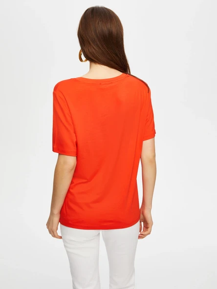 Faik Sönmez Oversize V Yaka Kadın T-Shirt - Rahat ve Şık - Resim 9