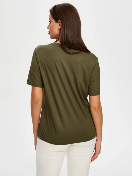 Faik Sönmez Oversize V Yaka Kadın T-Shirt - Rahat ve Şık - Resim 3