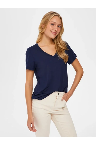 Faik Sönmez Minimalist V Yaka Kısa Kol Kadın T-Shirt - Günlük Tarz ürün görseli 1