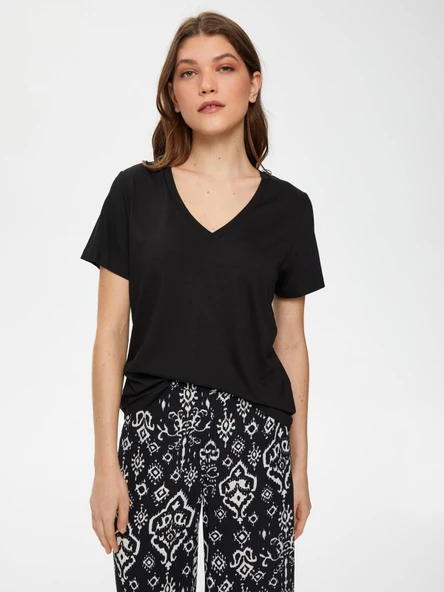 Faik Sönmez Minimalist Oversize V Yaka Kadın T-Shirt - Kısa Kol - Resim 6