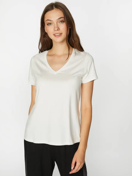 Faik Sönmez Minimalist Oversize V Yaka Kadın T-Shirt - Kısa Kol ürün görseli 1