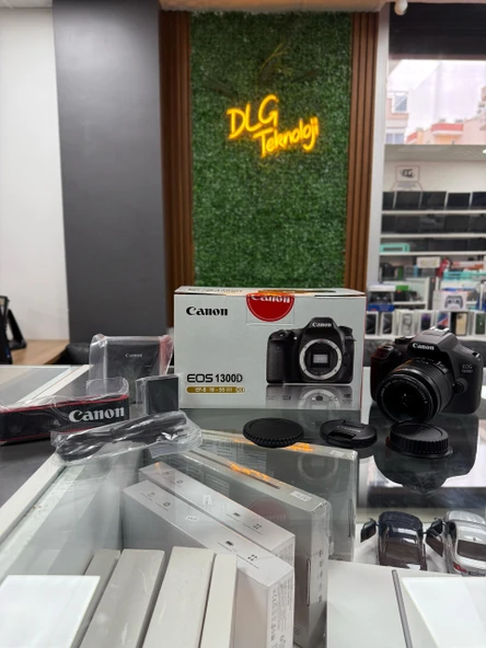 Canon EOS 1300D 18-55MM IS DSLR Fotoğraf Makinesi