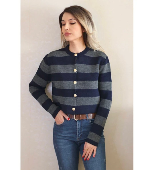 Kadın Gri Lacivert Çizgili Gold Düğmeli Crop Triko Hırka - AKG1353 - 4