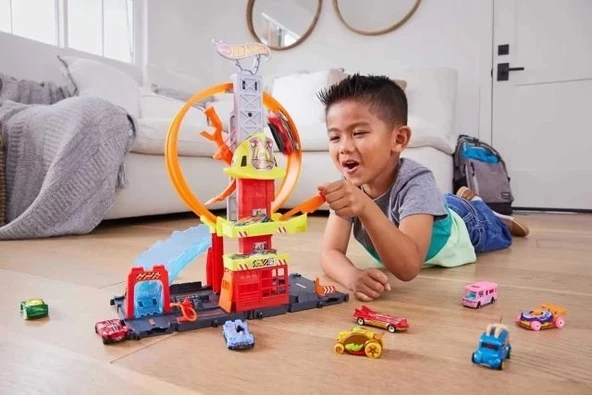 Hot Wheels City 1:64 Oyuncak Araba Pist Seti - 9