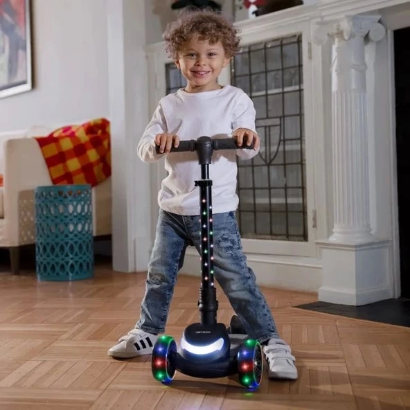 Jetson Çocuk 3 Tekerlekli Işıklı Scooter - 6