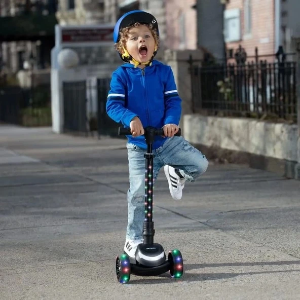 Jetson Çocuk 3 Tekerlekli Işıklı Scooter - 9