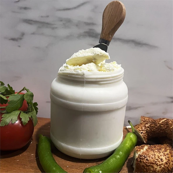 Bidon Koyun Peyniri 900 Gr 900 g