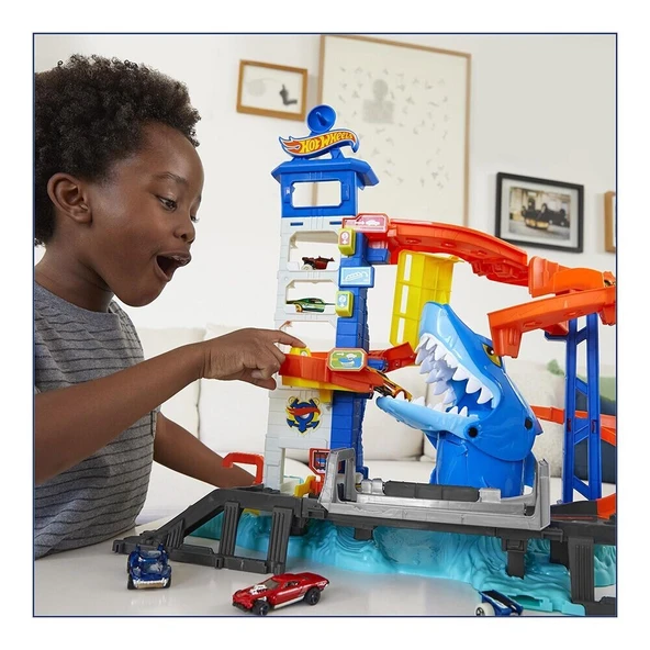 Hot Wheels City Köpek Balığından Kaçış HDP06 - 5