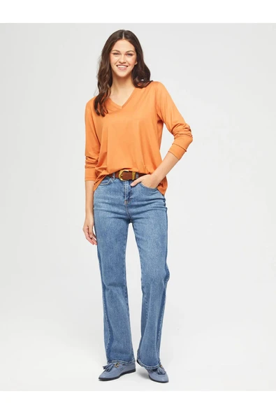 Faik Sönmez Kadın V Yaka Oversize Uzun Kol T-Shirt - Minimalist