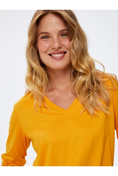 Faik Sönmez Kadın V Yaka Oversize Uzun Kol T-Shirt - Minimalist - 9