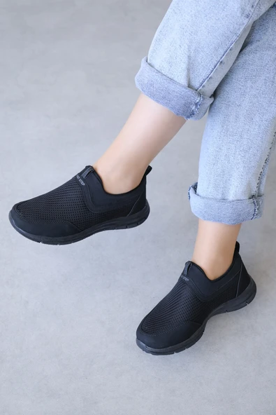 Kadın Sneaker Ayakkabı 930ZAF555 ürün görseli