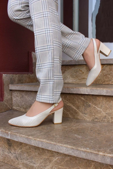 Hakiki Deri  Kadın Kalın Topuklu Ayakkabı 064ZA360 ürün görseli