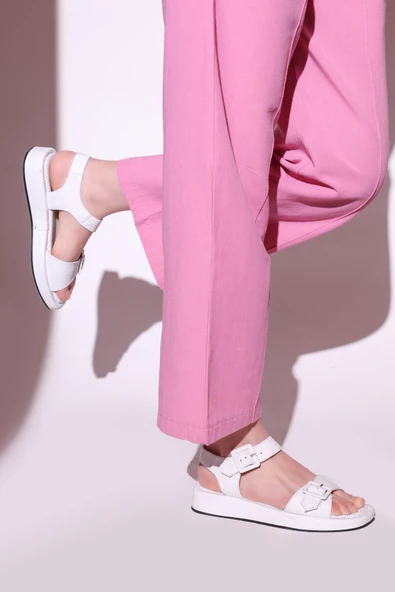 Hakiki Deri  Kadın Klasik Sandalet 710ZA150 ürün görseli 1