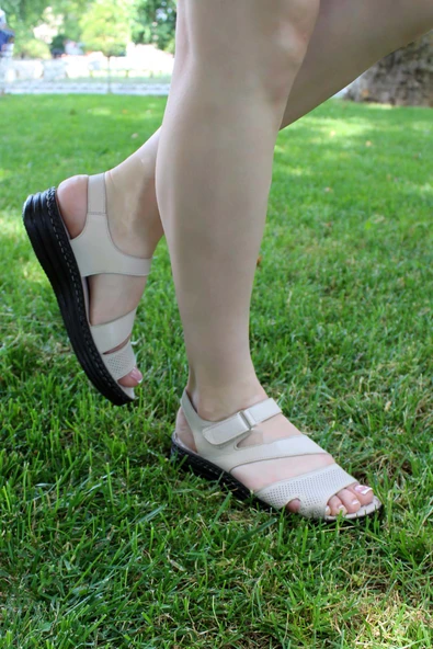 Hakiki Deri  Kadın Klasik Sandalet 952ZA951 ürün görseli