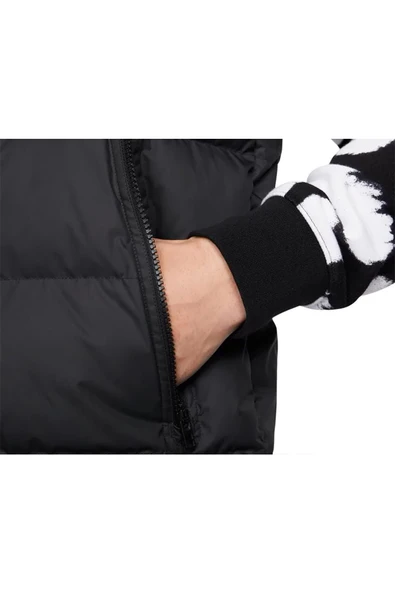 Nike DR9617-010 Storm-FIT Windrunner Yelek Erkek - 5