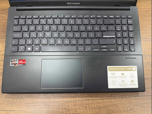 Asus Vivobook Go 15 E1504FA-NJ072W AMD Ryzen 3 7320U 8GB 256GB SSD W11 15.6" FHD (İKİNCİ EL) - 2