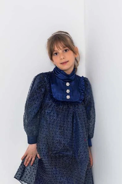 Kız Çocuk Üzeri Benekli ve Pullu İçi Astarlı Yakası Fırfırlı Lacivert Elbise - Resim 4