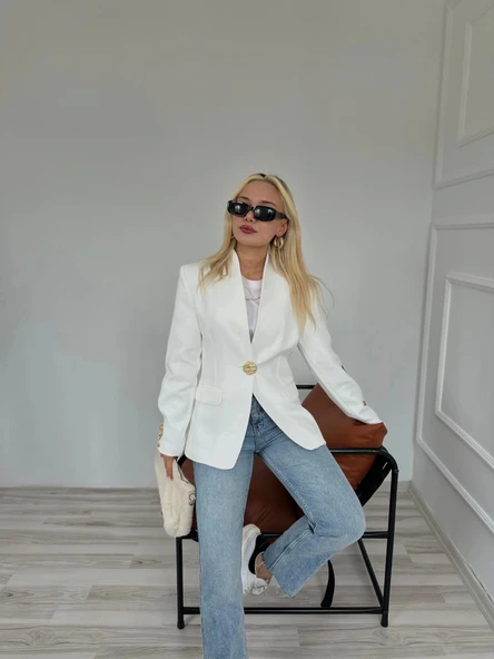 Kadın Gold Düğmeli Hakim Yaka Blazer Ceket Beyaz