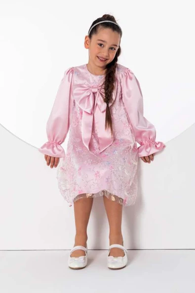Kız Çocuk Göğsü Kurdele ve Üzeri Kelebek İşlemeli İspanyol Kollu Pembe Şifon Elbise - Resim 6