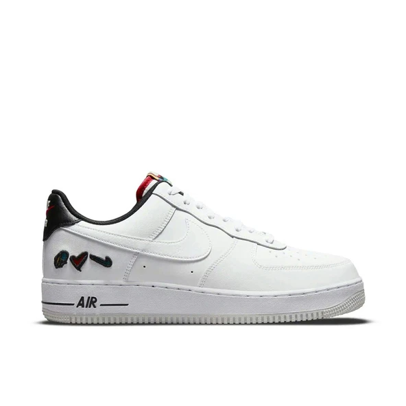 Nike Air Force 1 Peace Love Swoosh ürün görseli