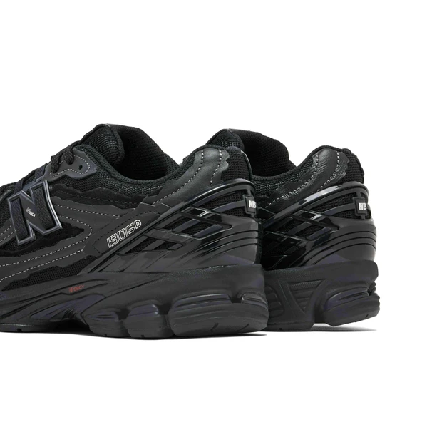New Balance 1906R Protection Pack Leather Triple Black - Resim 5