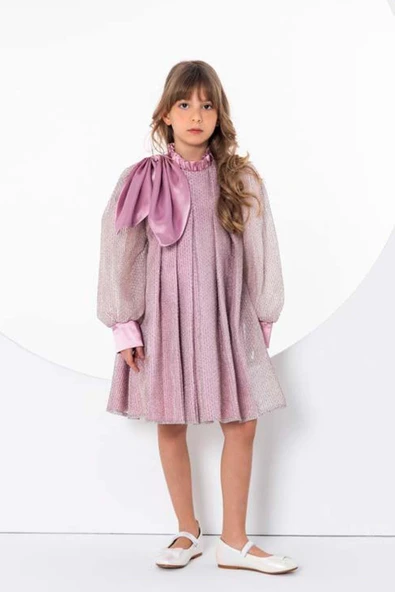 Kız Çocuk Omzu Kurdele Detaylı Yakası Fırfırlı Şerit Pullu Pileli Gül Kurusu Elbise - Resim 5