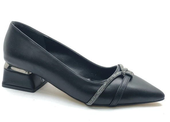 Mehtap Taş Detaylı Kısa Topuklu Kadın Babet Ayakkabı ürün görseli