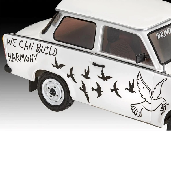 Revell 1:24 Trabant 601 - 5