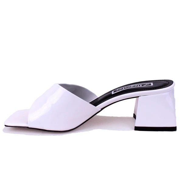 Dagoster DZA07-9321060 Beyaz Rugan Klasik Topuklu Kadın Terlik - 3