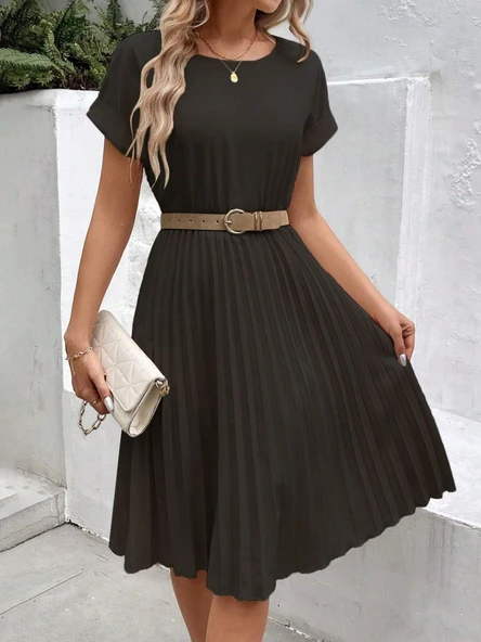 Lucky Life Kadın Kısa Kollu Yakası Açık Belden Lastikli Pileli Kısa Ithal Krep Elbise - Resim 2