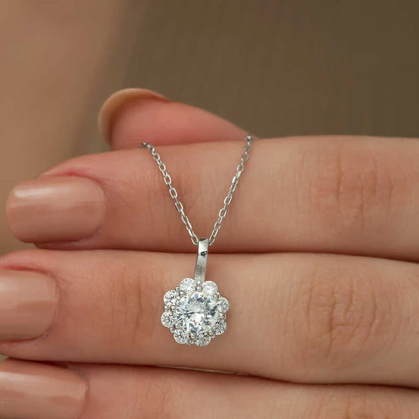 925 Ayar Gümüş Çiçek Kadın Gümüş Kolye - Resim 3