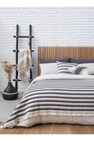 Thorne Yatak Örtüsü 230*230