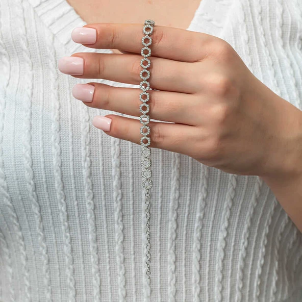 Gümüş Çember Beyaz Taşlı Su Yolu Kadın Bileklik - Resim 2